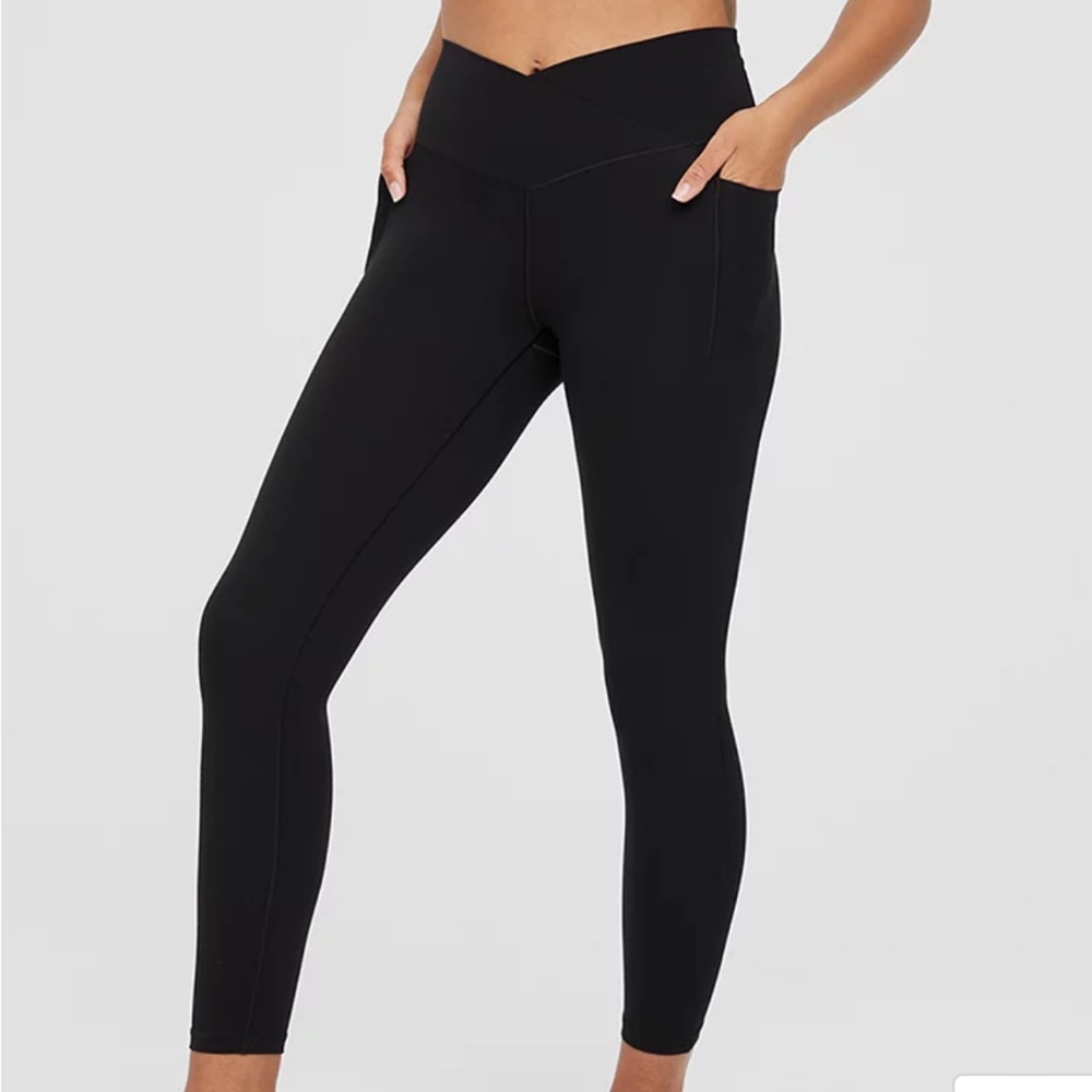 OFFLINE by Aerie Crossover Pocket Leggings